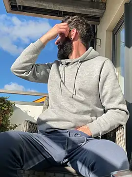 Michel huge online show from 04-28-26, 05:18