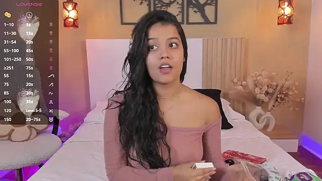 Snapshot of Camila_Bustamante chatting on 11-27-25, 03:25 Camila Bustamante online show from 11-27-25, 03:25