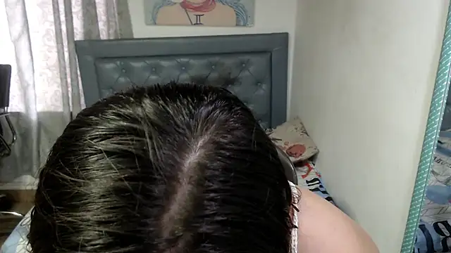 sarah aguilar online show from 04-22-26, 02:51