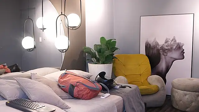 Ariaa Isabell online show from 02-25-26, 06:50