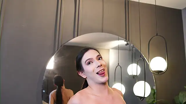 Ariaa Isabell online show from 07-15-26, 06:35