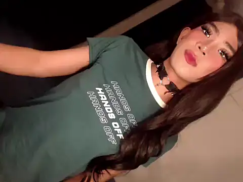 Snapshot of Sasha_blade chatting on 11-02-25, 05:04 Sasha blade online show from 11-02-25, 05:04