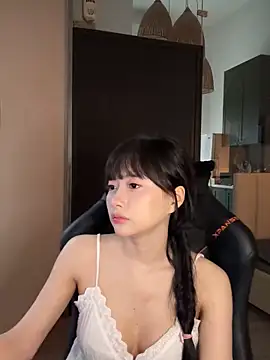 Snapshot of _Meimeibaby_ chatting on 10-07-25, 08:11 Meimeibaby online show from 10-07-25, 08:11