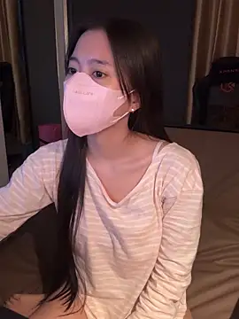 Snapshot of _Meimeibaby_ chatting on 03-27-26, 09:32 Meimeibaby online show from 03-27-26, 09:32