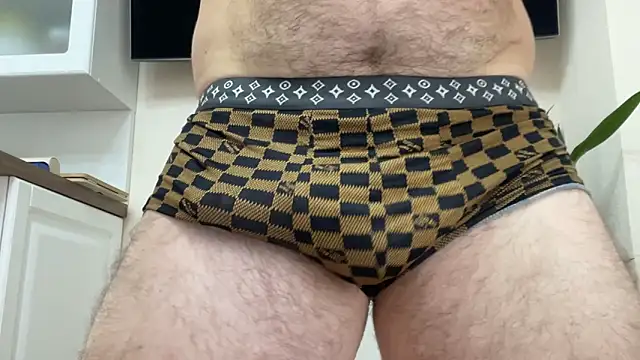 BrianJohnson  online show from 11-02-25, 07:33