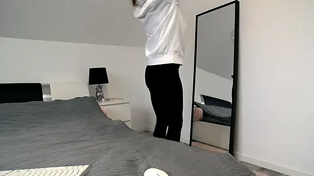 Snapshot of ArabianMalikah chatting on 12-02-25, 08:19 ArabianMalikah online show from 12-02-25, 08:19