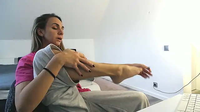 Snapshot of ArabianMalikah chatting on 03-03-26, 07:36 ArabianMalikah online show from 03-03-26, 07:36