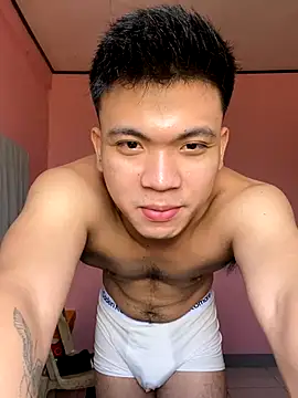 Snapshot of JerichoGutierez chatting on 12-23-25, 02:31 JerichoGutierez online show from 12-23-25, 02:31