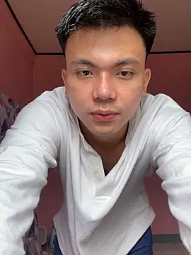 Snapshot of JerichoGutierez chatting on 03-16-26, 02:17 JerichoGutierez online show from 03-16-26, 02:17