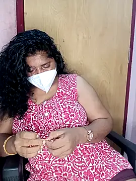 Snapshot of Jessi_25 chatting on 10-05-25, 06:06 Jessi 25 online show from 10-05-25, 06:06