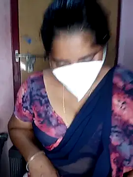 Snapshot of Jessi_25 chatting on 11-04-25, 12:04 Jessi 25 online show from 11-04-25, 12:04