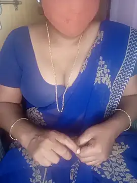 Snapshot of Jessi_25 chatting on 11-10-25, 05:01 Jessi 25 online show from 11-10-25, 05:01