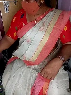 Snapshot of Jessi_25 chatting on 11-24-25, 04:29 Jessi 25 online show from 11-24-25, 04:29