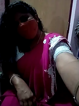 Snapshot of Jessi_25 chatting on 12-14-25, 05:51 Jessi 25 online show from 12-14-25, 05:51