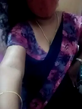 Snapshot of Jessi_25 chatting on 01-07-26, 07:38 Jessi 25 online show from 01-07-26, 07:38