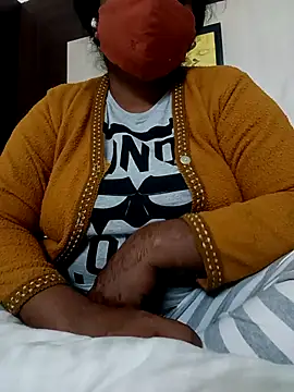 Snapshot of Jessi_25 chatting on 01-10-26, 08:10 Jessi 25 online show from 01-10-26, 08:10