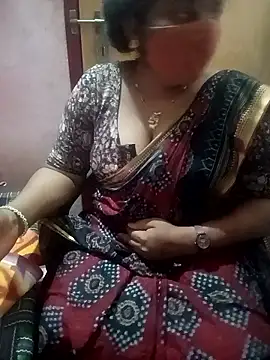 Snapshot of Jessi_25 chatting on 01-16-26, 04:22 Jessi 25 online show from 01-16-26, 04:22