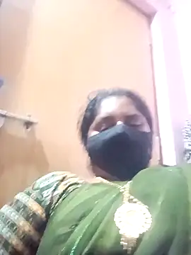 Jessi 25 online show from 04-22-26, 05:25