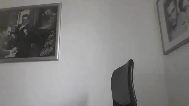 Snapshot of FROCETTO93 chatting on 10-13-25, 12:27 FROCETTO93 online show from 10-13-25, 12:27