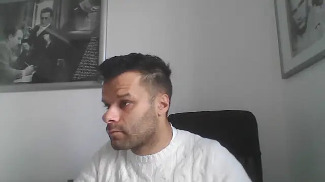 Snapshot of FROCETTO93 chatting on 10-23-25, 07:40 FROCETTO93 online show from 10-23-25, 07:40