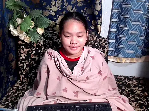 prettykrysgirl online show from 03-31-26, 12:12