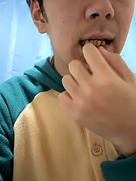 suzaku1229 online show from 11-12-25, 01:44