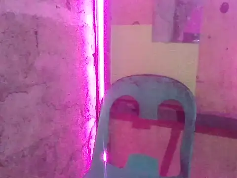 Snapshot of Shyra_Mae chatting on 04-03-26, 02:42 Shyra Mae online show from 04-03-26, 02:42