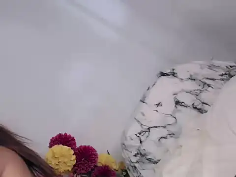 Snapshot of Dwarffuckingfinaxx chatting on 10-31-25, 04:30 Dwarffuckingfinaxx online show from 10-31-25, 04:30