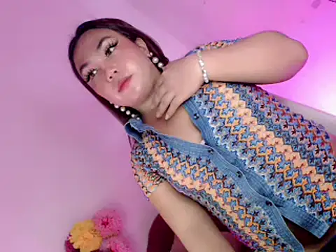 Snapshot of Dwarffuckingfinaxx chatting on 11-08-25, 12:38 Dwarffuckingfinaxx online show from 11-08-25, 12:38