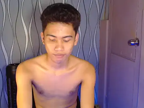 Snapshot of Demure_Asian143 chatting on 09-13-25, 10:15 Demure Asian143 online show from 09-13-25, 10:15