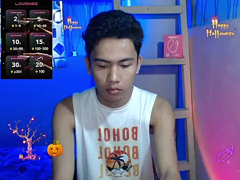 Snapshot of Demure_Asian143 chatting on 11-04-25, 03:05 Demure Asian143 online show from 11-04-25, 03:05