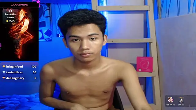 Snapshot of Demure_Asian143 chatting on 11-13-25, 04:06 Demure Asian143 online show from 11-13-25, 04:06