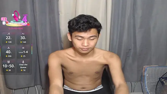 Snapshot of Demure_Asian143 chatting on 12-18-25, 08:04 Demure Asian143 online show from 12-18-25, 08:04