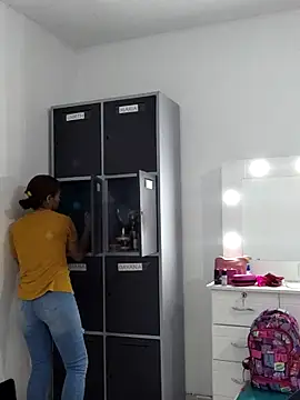 Merybeks online show from 10-23-25, 10:36