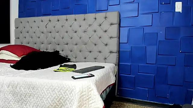 andres-clark92 online show from 04-25-26, 02:58