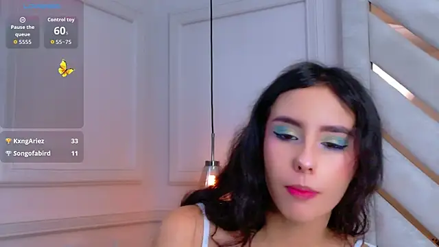 Snapshot of Sarah-Grace chatting on 10-30-25, 02:57 Sarah-Grace online show from 10-30-25, 02:57