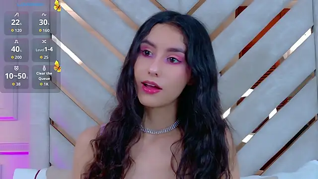 Snapshot of Sarah-Grace chatting on 11-18-25, 02:06 Sarah-Grace online show from 11-18-25, 02:06