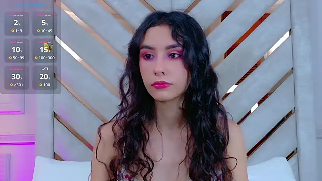 Snapshot of Sarah-Grace chatting on 11-19-25, 02:00 Sarah-Grace online show from 11-19-25, 02:00