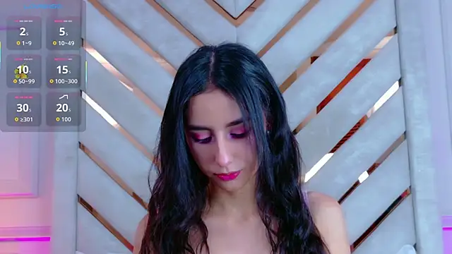 Snapshot of Sarah-Grace chatting on 12-05-25, 02:20 Sarah-Grace online show from 12-05-25, 02:20