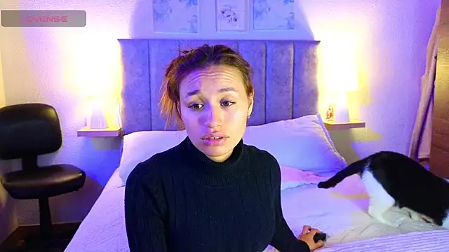 juliana-mancini online show from 11-05-25, 06:19