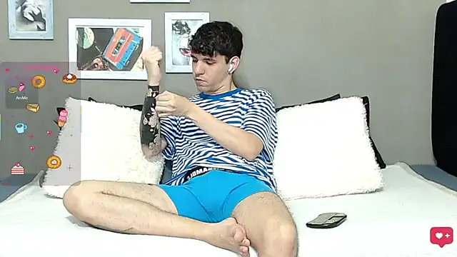 Snapshot of Matteo12_ chatting on 06-05-26, 03:35 Matteo12 online show from 06-05-26, 03:35