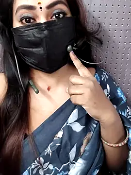 Snapshot of Cutie_nila26 chatting on 10-13-25, 06:02 Cutie nila26 online show from 10-13-25, 06:02