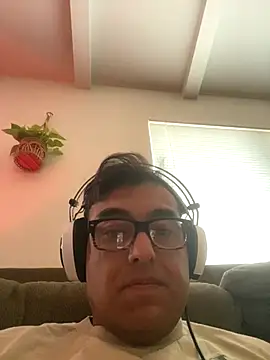 Red-hot-traveler online show from 11-11-25, 11:27