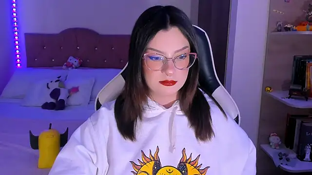 Snapshot of OphelianaRose33 chatting on 01-16-26, 09:52 OphelianaRose33 online show from 01-16-26, 09:52