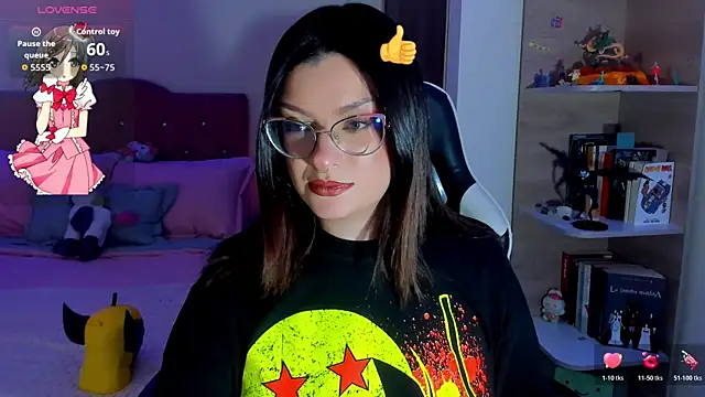 Snapshot of OphelianaRose33 chatting on 03-19-26, 10:47 OphelianaRose33 online show from 03-19-26, 10:47