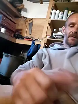 Snapshot of Hungwell1515 chatting on 10-23-25, 03:11 Hungwell1515 online show from 10-23-25, 03:11