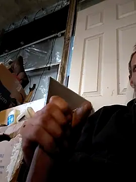 Snapshot of Hungwell1515 chatting on 11-25-25, 12:27 Hungwell1515 online show from 11-25-25, 12:27