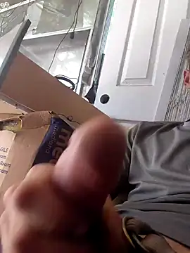 Snapshot of Hungwell1515 chatting on 03-11-26, 06:36 Hungwell1515 online show from 03-11-26, 06:36