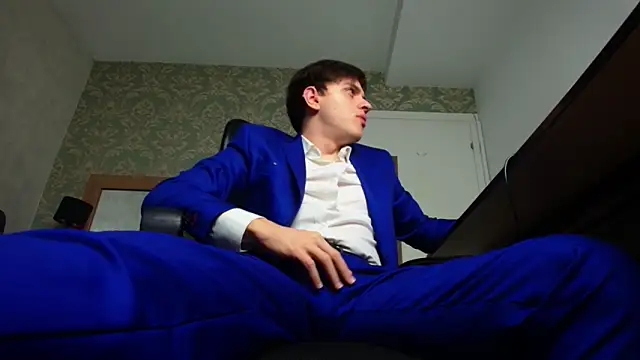 FelixStarkk online show from 10-13-25, 04:34