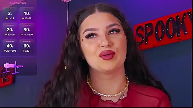 AdelynnReeds online show from 10-31-25, 06:47